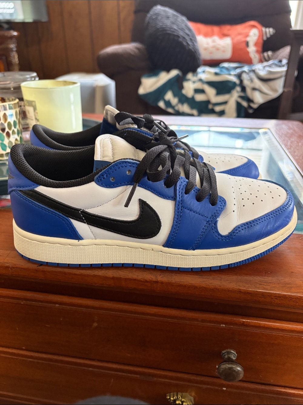 Nike Men’s Low-Top Sneakers in White, Blue & Black